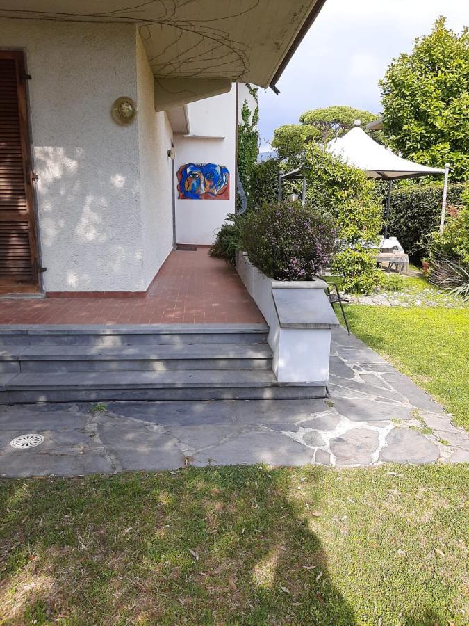 Accogliente Bi-familiare Pietrasanta